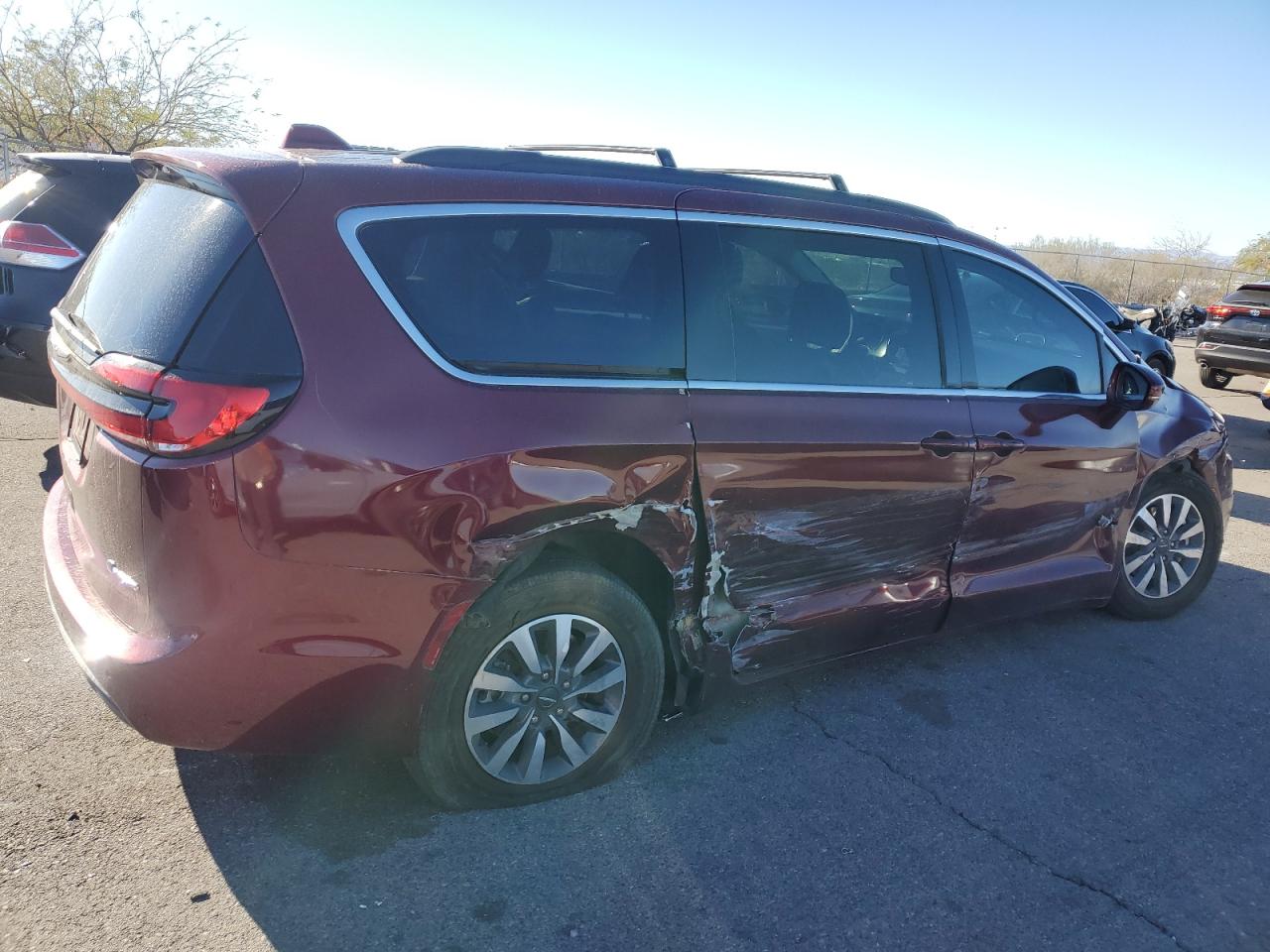 2022 CHRYSLER PACIFICA HYBRID TOURING L VIN:2C4RC1L74NR161199