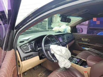 2017 Kia Carnival VIN: