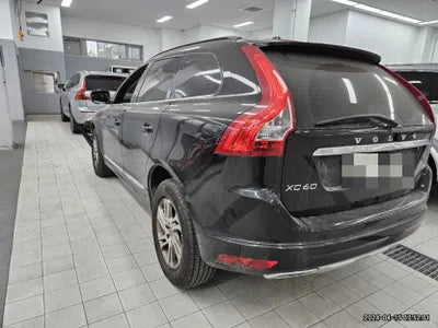 2016 Volvo XC60 VIN: