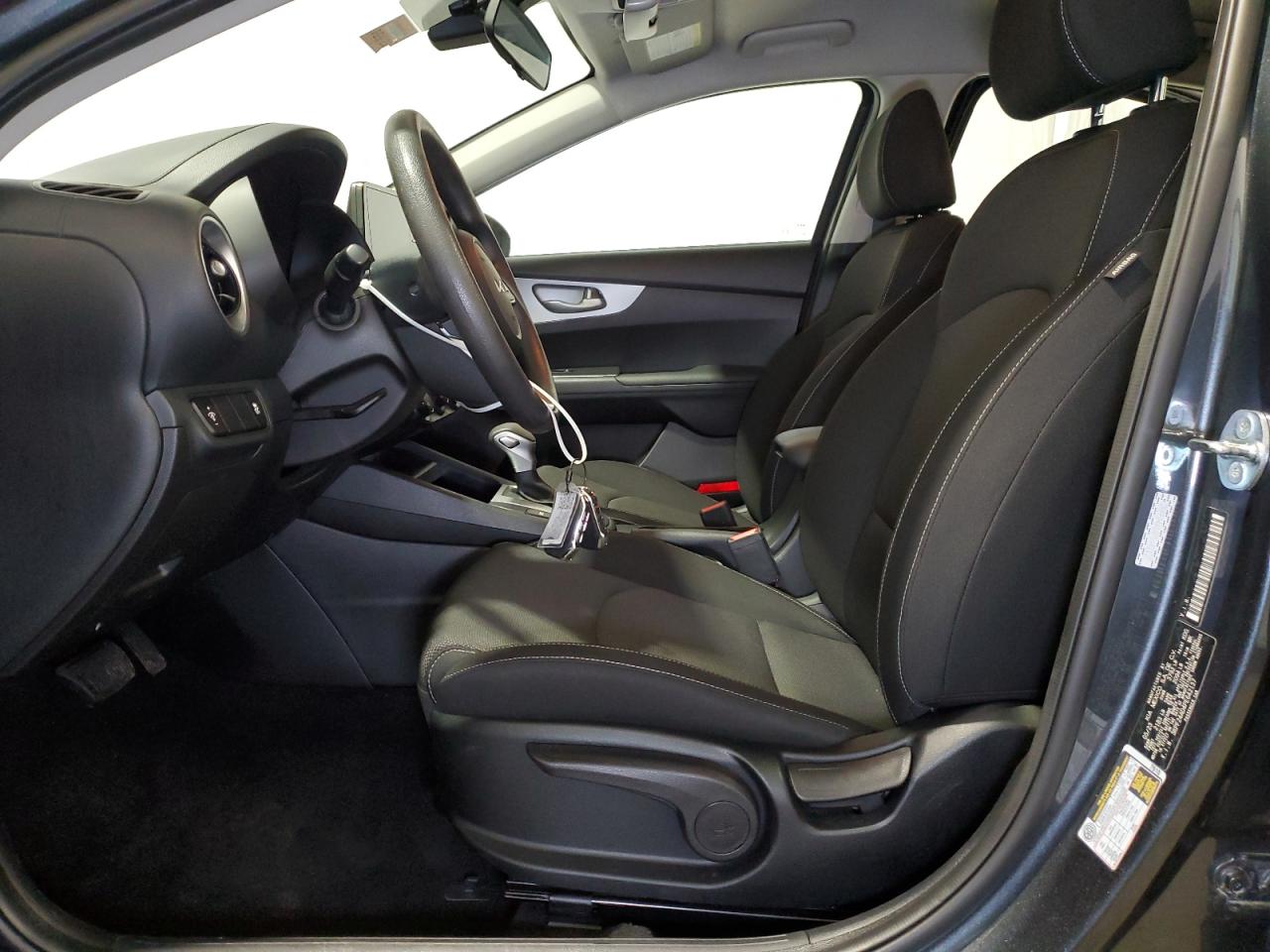 2023 KIA FORTE LX VIN:3KPF24AD4PE642137