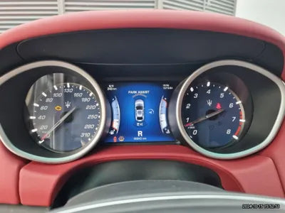 2016 maserati gibli s q4 VIN: