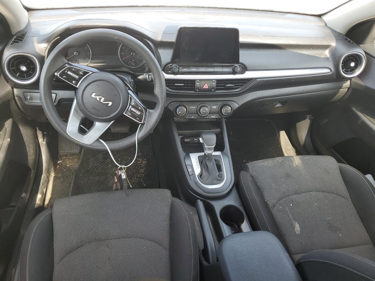 2022 KIA FORTE FE VIN:3KPF24AD2NE451748