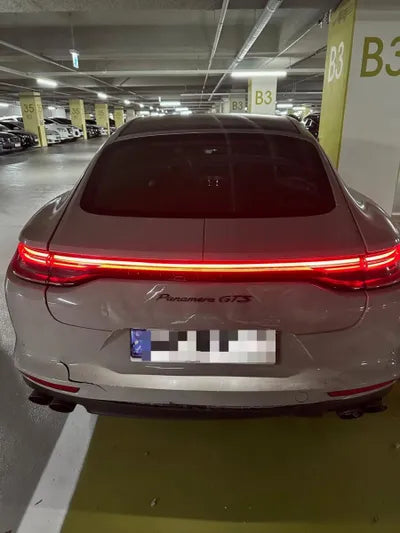 2022 Porsche Panamera VIN: