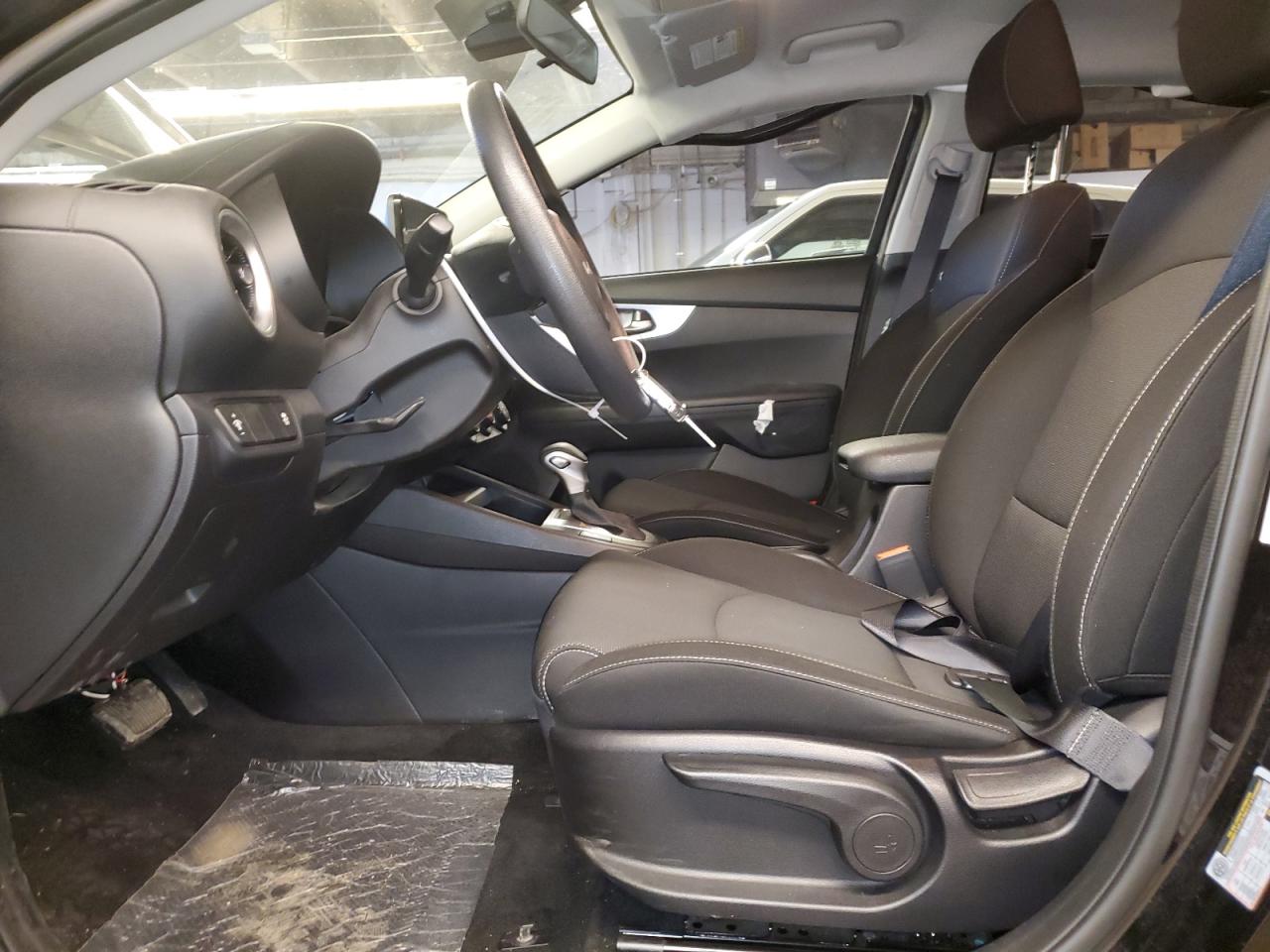 2022 KIA FORTE FE VIN:3KPF24AD0NE462585