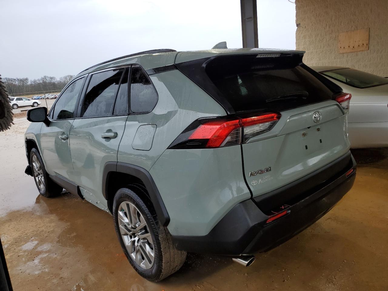 2022 TOYOTA RAV4 XLE PREMIUM VIN:JTMC1RFV2NJ023945