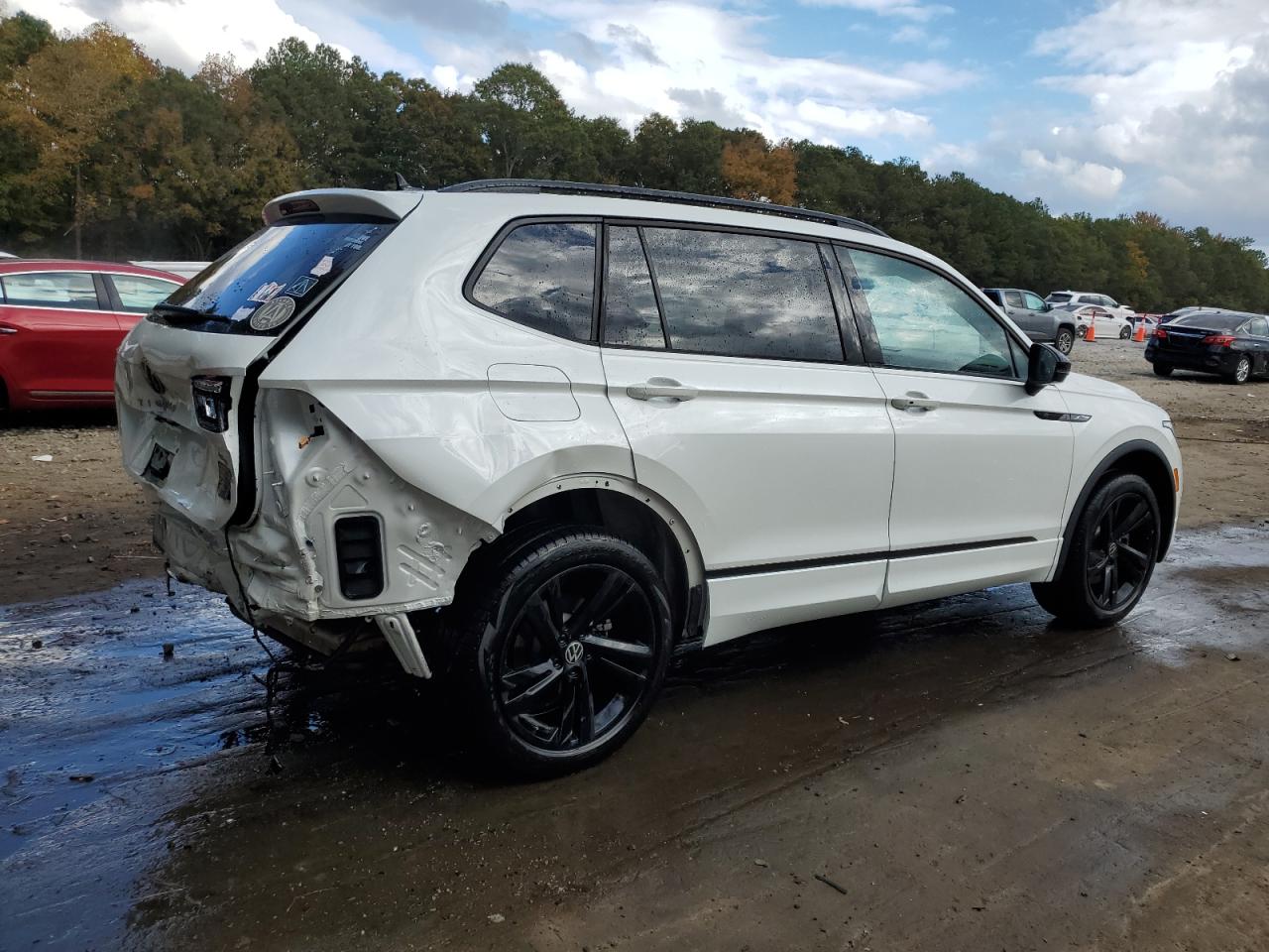 2023 VOLKSWAGEN TIGUAN SE R-LINE BLACK VIN:3VV8B7AX7PM076826