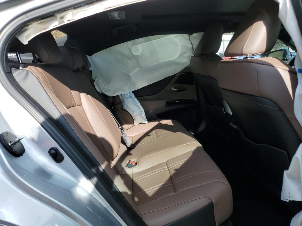 2022 LEXUS ES 350 BASE VIN:58AFZ1B18NU134111