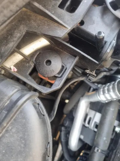 2015 Mercedes-Benz A 180 WDDBF1CB7FJ335596 VIN:WDDBF1CB7FJ335596