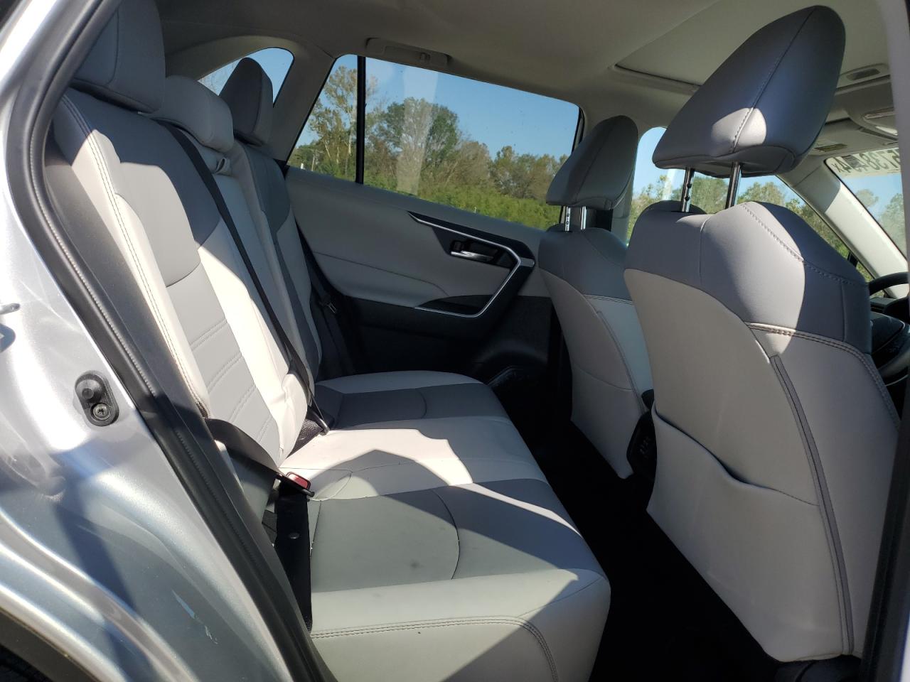 2022 TOYOTA RAV4 XLE PREMIUM VIN:2T3C1RFV6NW227651