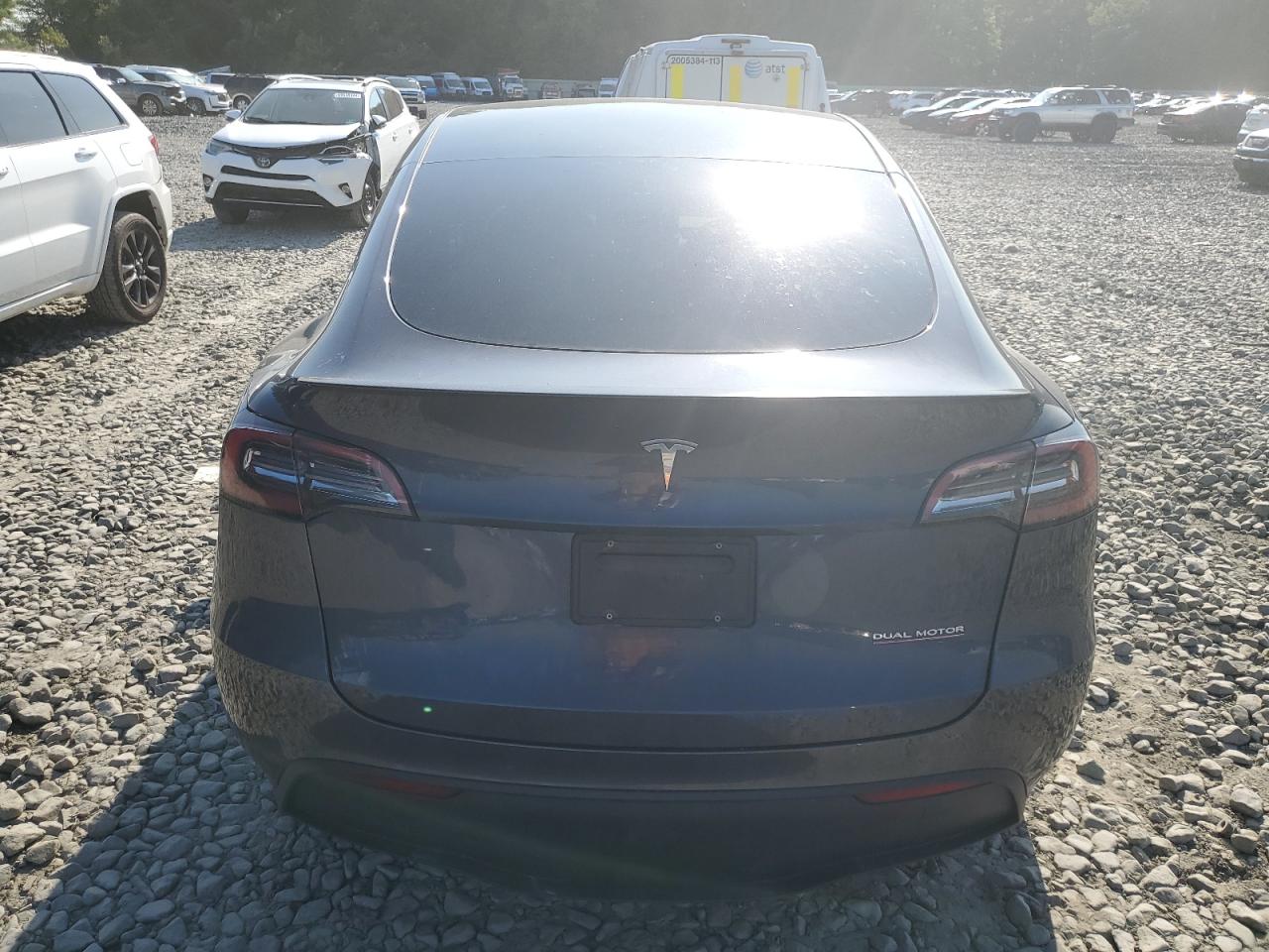 2022 TESLA MODEL Y  VIN:7SAYGDEF7NF372790