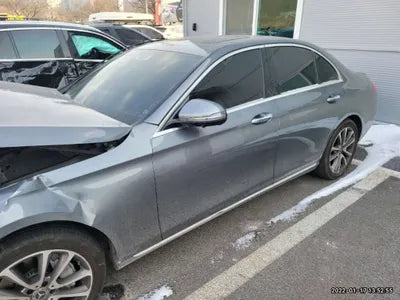 2019 Mercedes-Benz E 300 WDDZF4KB1KA568515 VIN:WDDZF4KB1KA568515