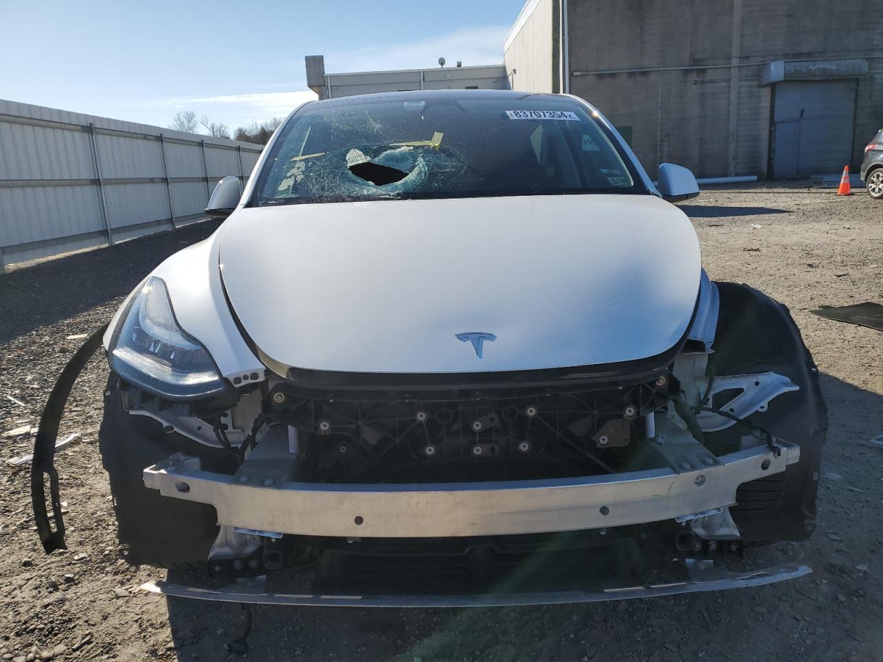 2022 TESLA MODEL Y  VIN:7SAYGAEE2NF329433