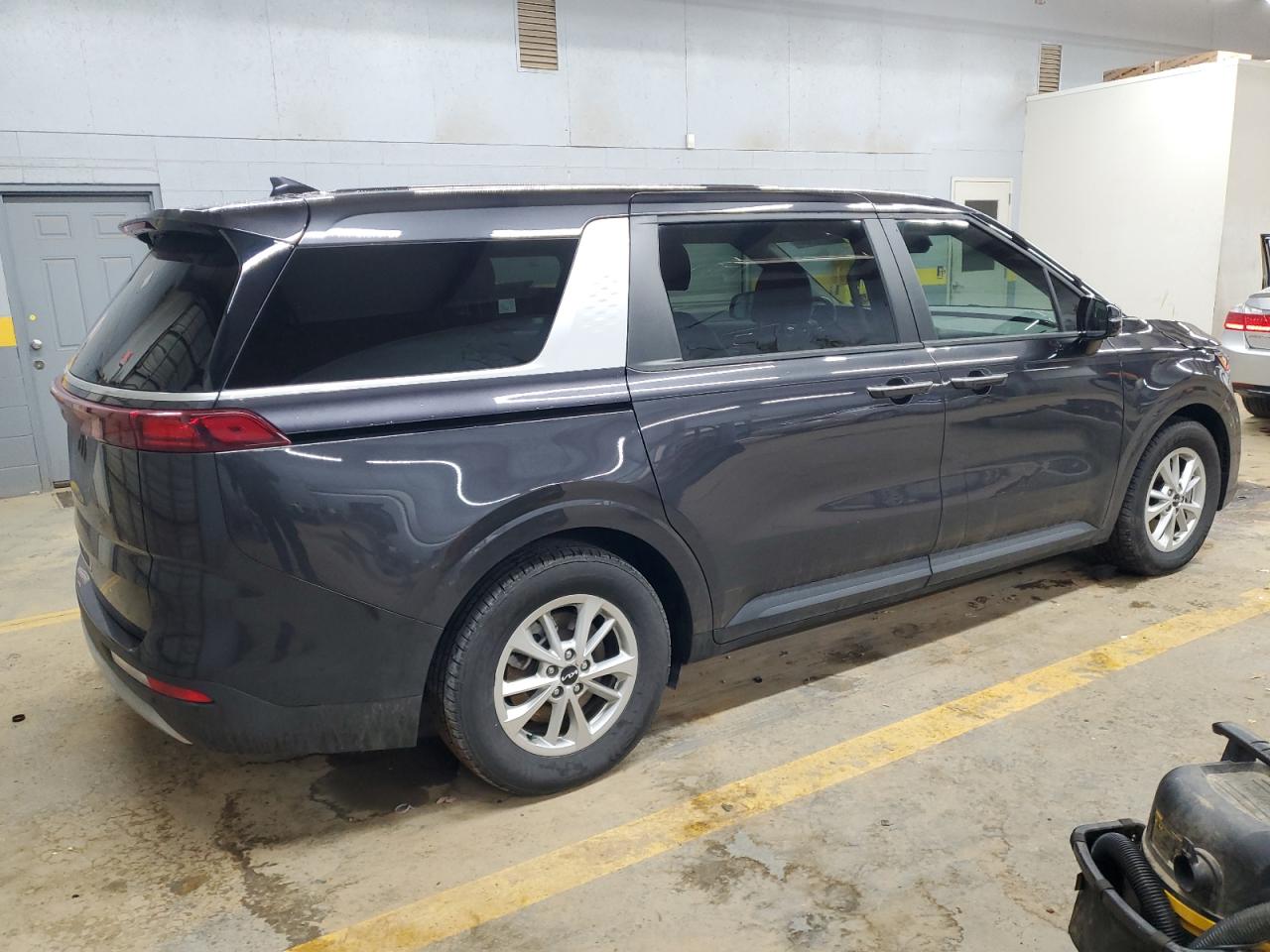2022 KIA CARNIVAL LX VIN:KNDNB4H35N6189884