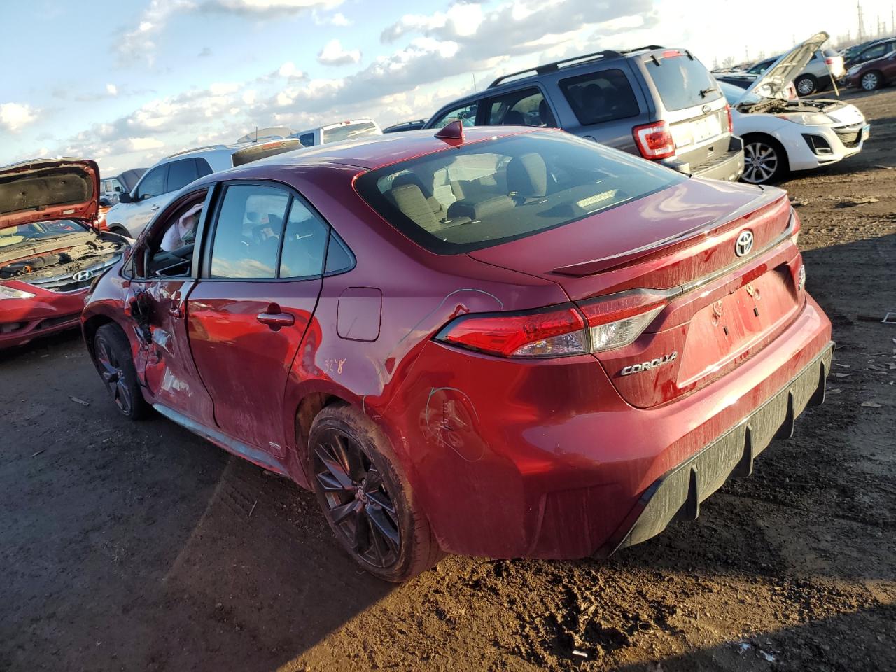 2024 TOYOTA COROLLA LE VIN:JTDBDMHE8RJ008357