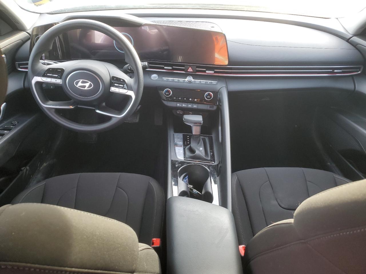 2024 HYUNDAI ELANTRA BLUE VIN:KMHLM4DJ4RU102480