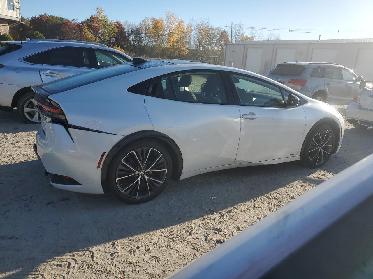 2023 TOYOTA PRIUS LE VIN:JTDADABU7P3003338