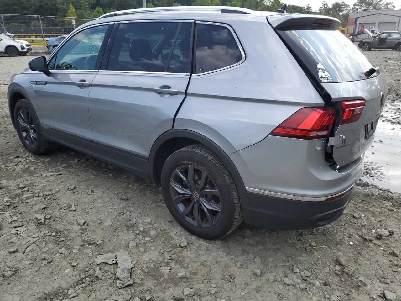 2023 VOLKSWAGEN TIGUAN SE VIN:3VV3B7AX5PM076527