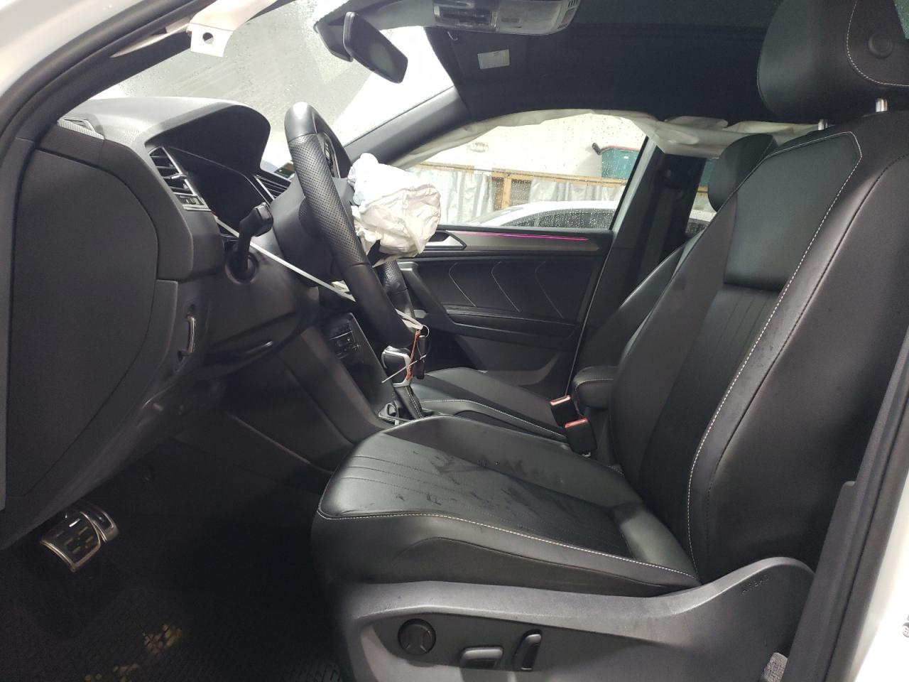 2024 VOLKSWAGEN TIGUAN SE R-LINE BLACK VIN:3VV8B7AX5RM020130