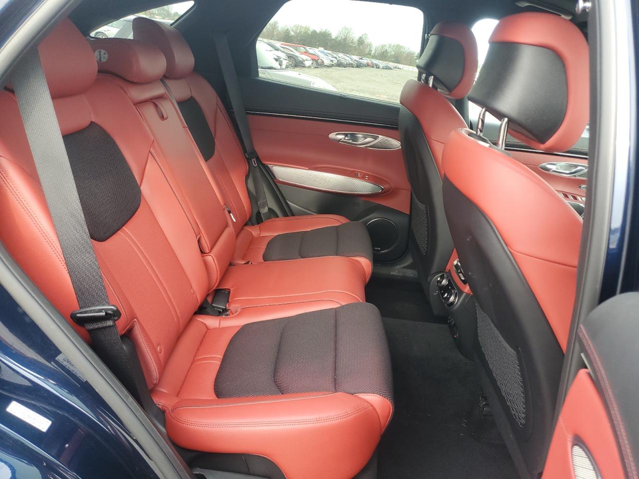 2023 GENESIS GV70 BASE VIN:KMUMADTB0PU091824