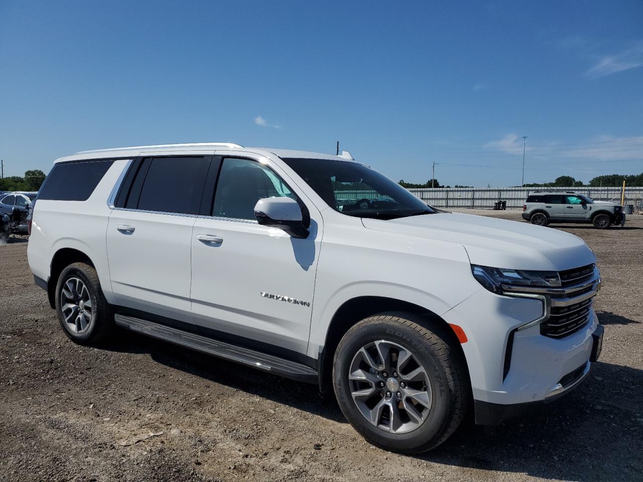 2022 CHEVROLET SUBURBAN K1500 LT VIN:1GNSKCKT4NR322789