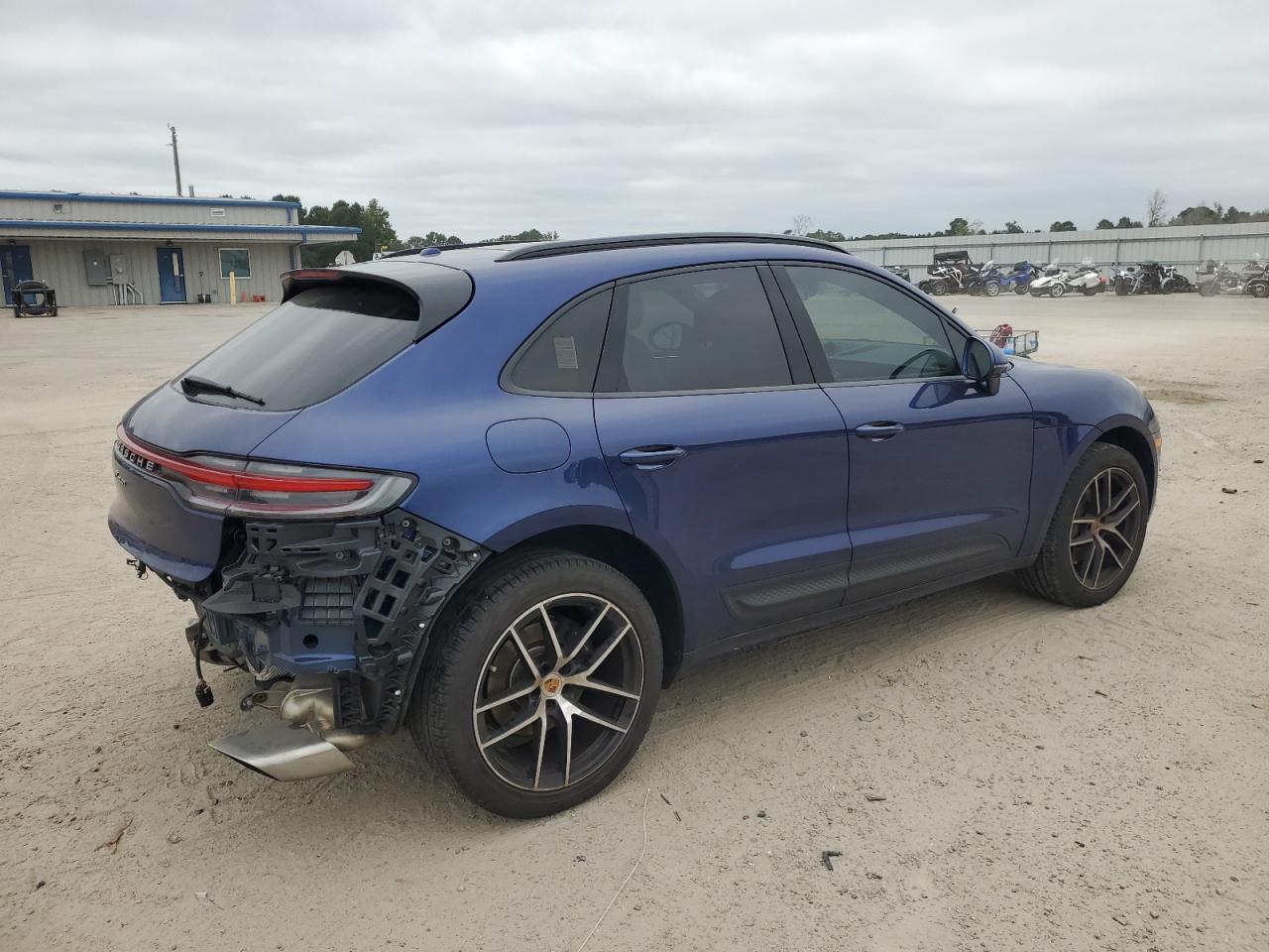 2022 PORSCHE MACAN  VIN:WP1AA2A55NLB00428