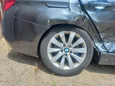 2016 BMW 320 WBA8C5102GK635755 VIN:WBA8C5102GK635755