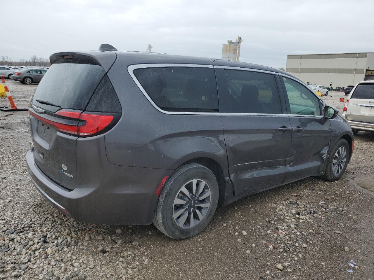 2022 CHRYSLER PACIFICA HYBRID TOURING L VIN:2C4RC1L77NR161052