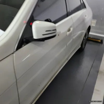 2014 Mercedes-Benz E 200 VIN: