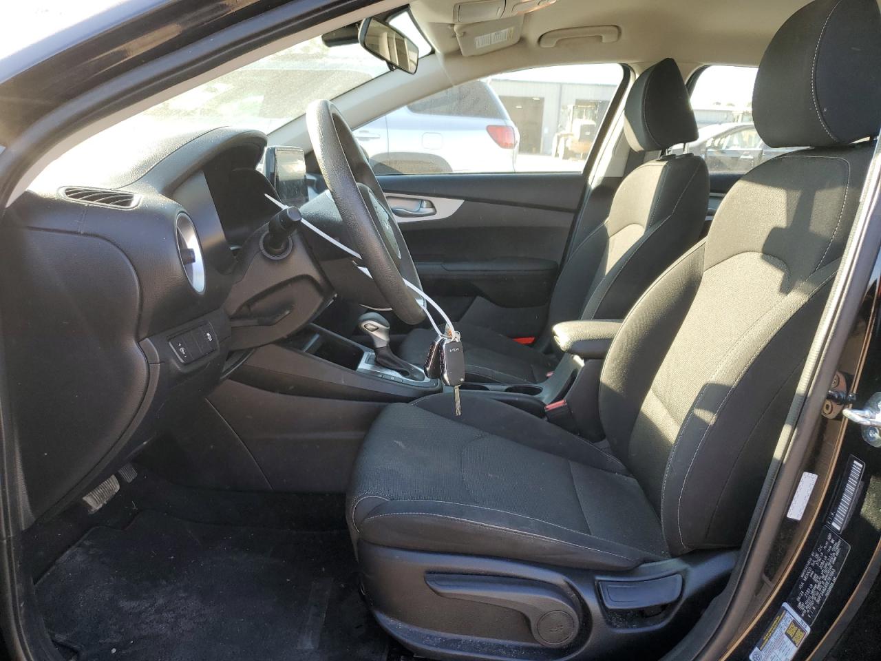 2024 KIA FORTE LX VIN:3KPF24ADXRE787668