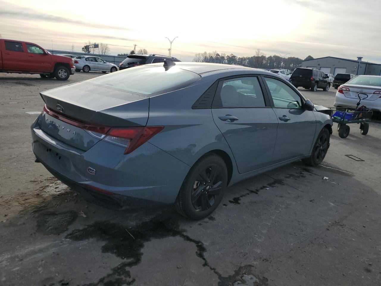 2022 HYUNDAI ELANTRA SEL VIN:KMHLM4AG5NU283804
