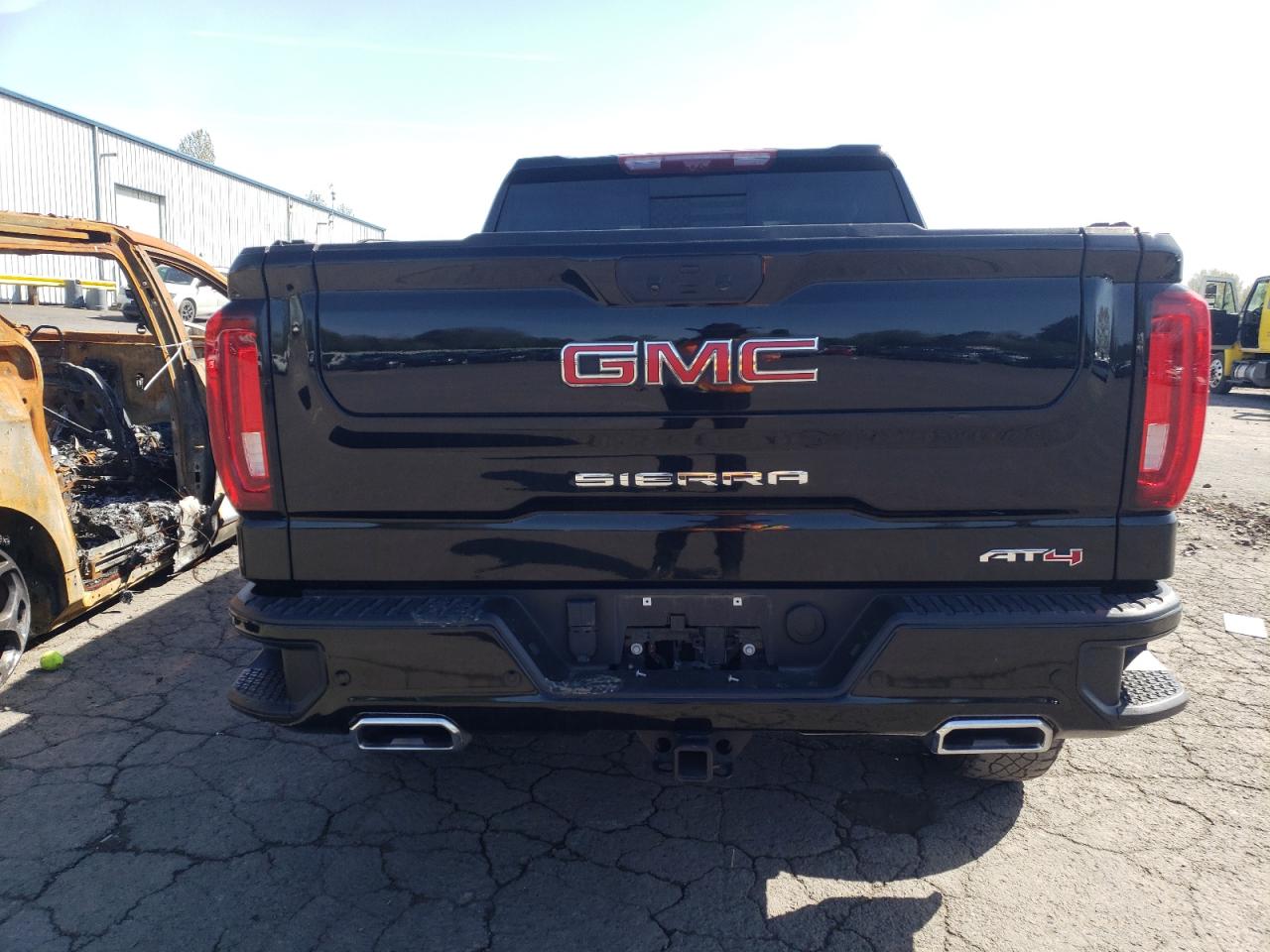 2022 GMC SIERRA K1500 AT4 VIN:3GTUUEET9NG542156