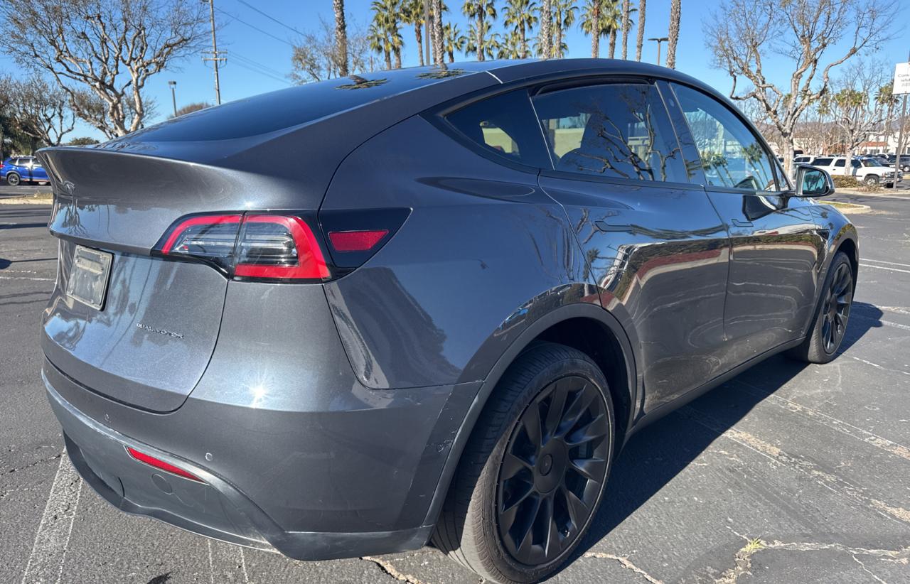 2022 TESLA MODEL Y  VIN:7SAYGDEE0NF365509