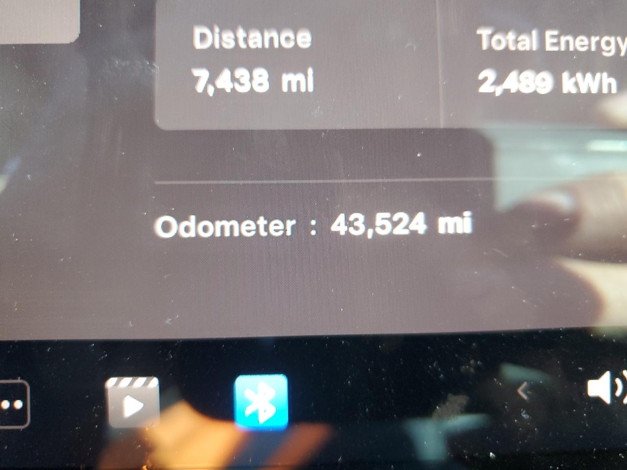 2022 TESLA MODEL Y  VIN:7SAYGDEF2NF323142