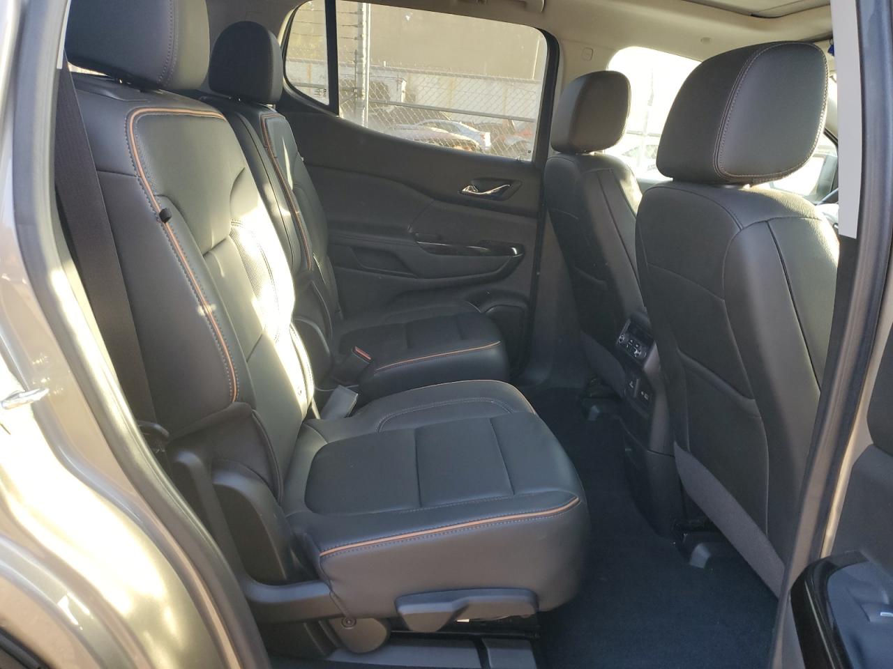 2022 GMC ACADIA AT4 VIN:1GKKNLLS9NZ140645