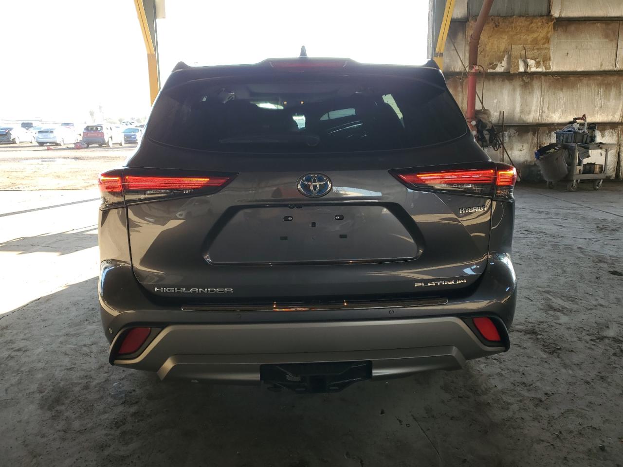 2023 TOYOTA HIGHLANDER HYBRID PLATINUM VIN:5TDFARAH4PS020887