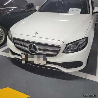 2016 Mercedes-Benz E 300 VIN: