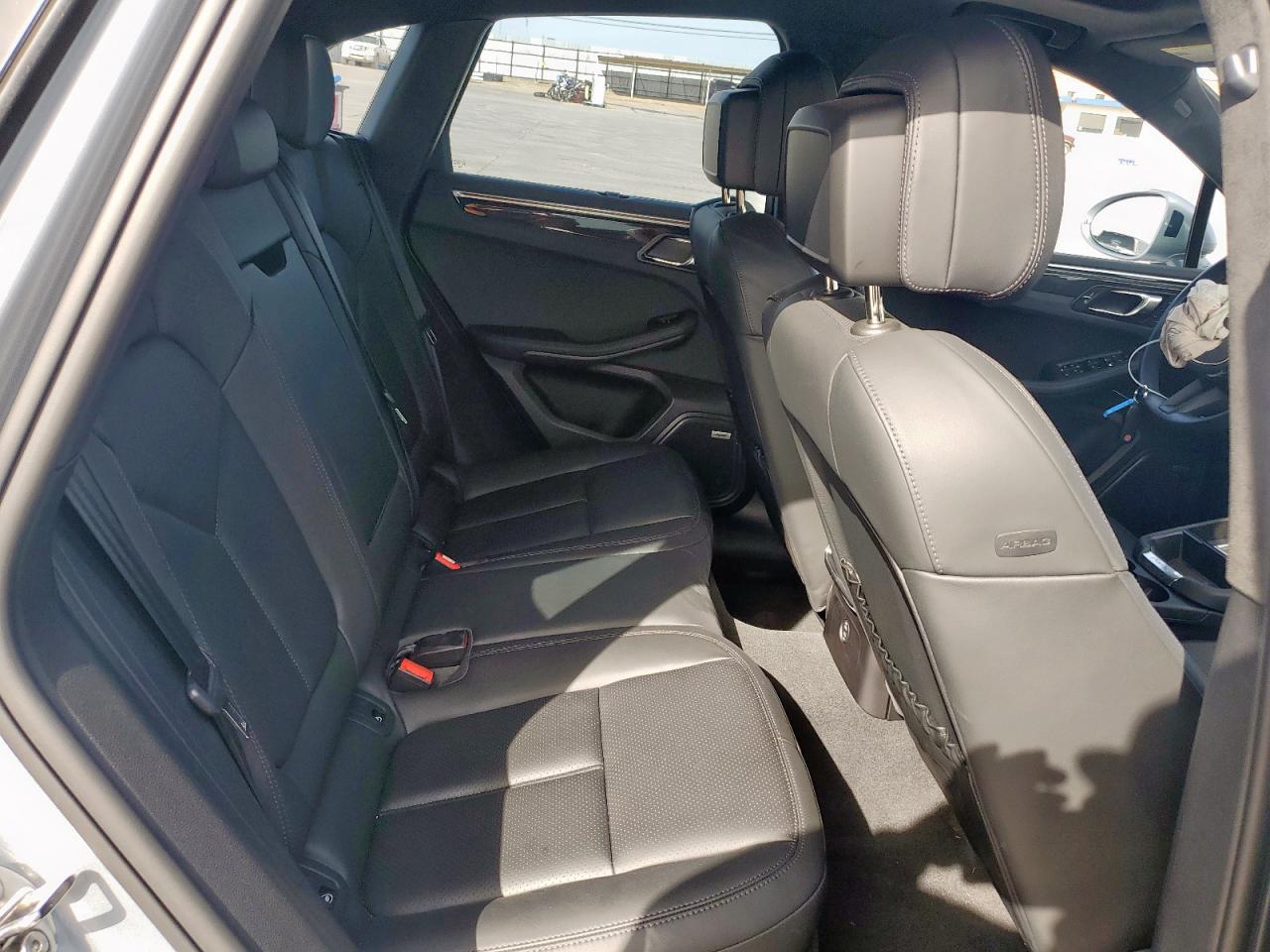 2022 PORSCHE MACAN S VIN:WP1AG2A51NLB21940