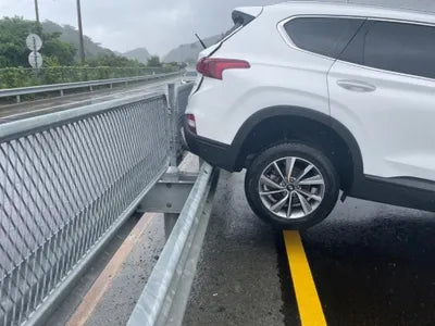 2018 Hyundai Santa FE KMHS281CBKU006561 VIN:KMHS281CBKU006561