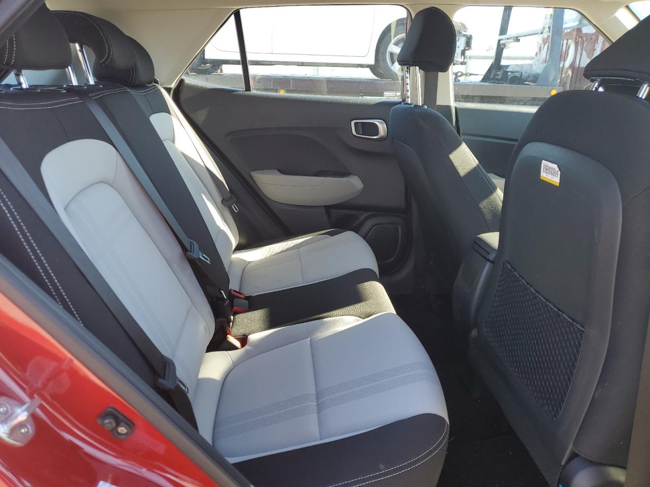 2022 HYUNDAI VENUE SEL VIN:KMHRC8A39NU180984