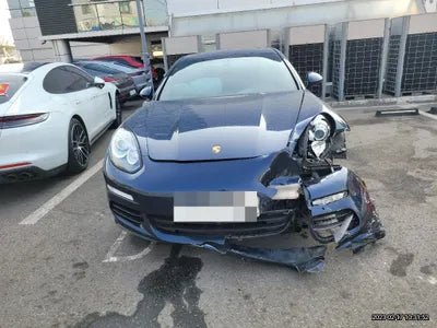 2015 Porsche Panamera VIN: