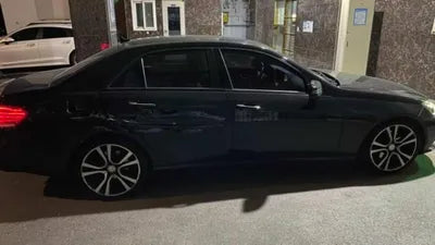 2015 Mercedes-Benz E 220 VIN: