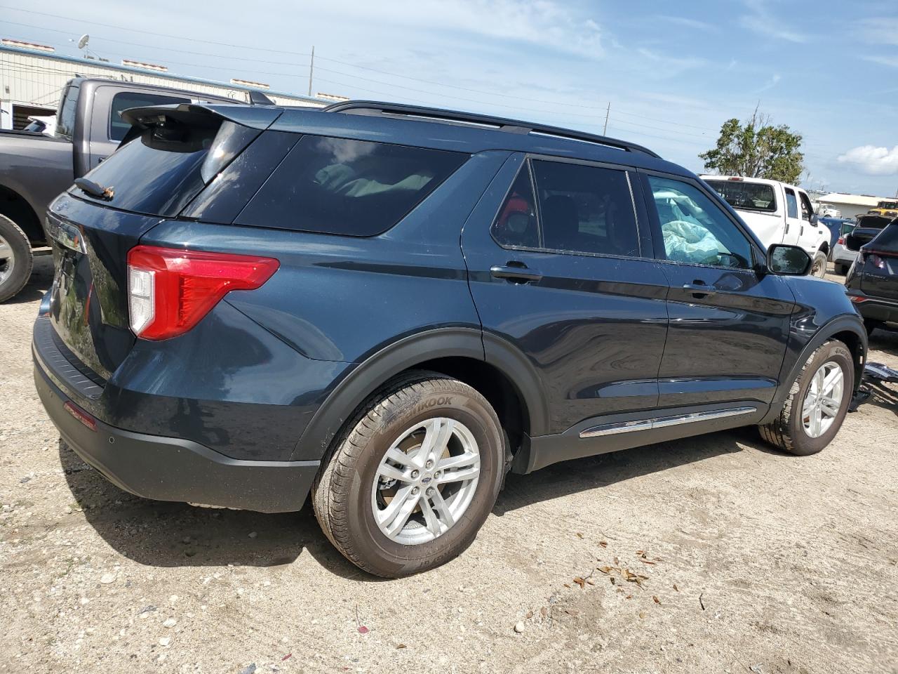2024 FORD EXPLORER XLT VIN:1FMSK7DH1RGA79335