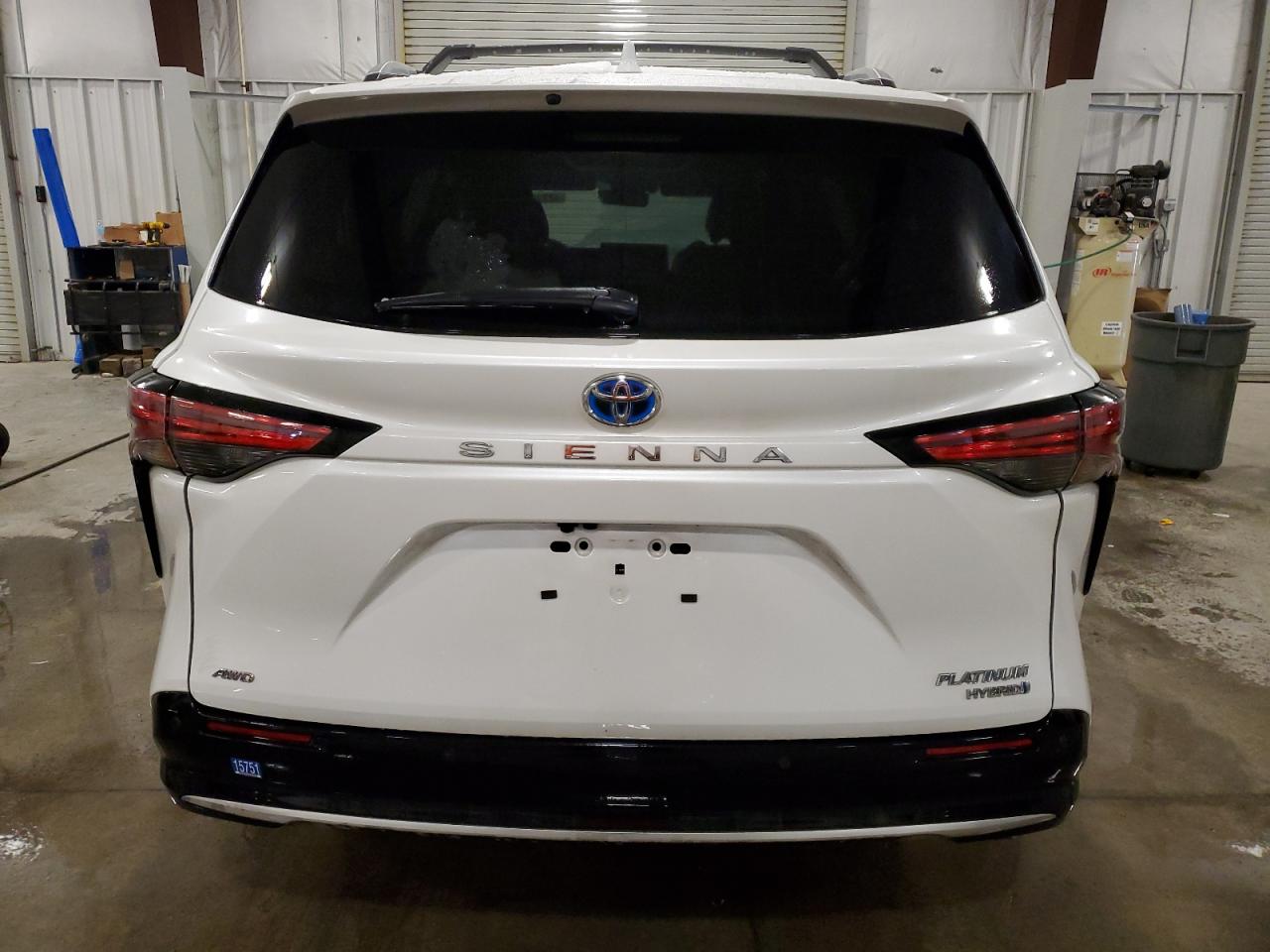 2023 TOYOTA SIENNA LIMITED VIN:5TDESKFC4PS082853