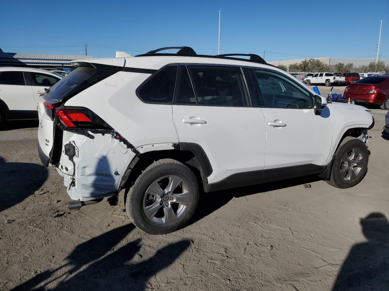 2024 TOYOTA RAV4 XLE VIN:2T3P1RFV0RC418362