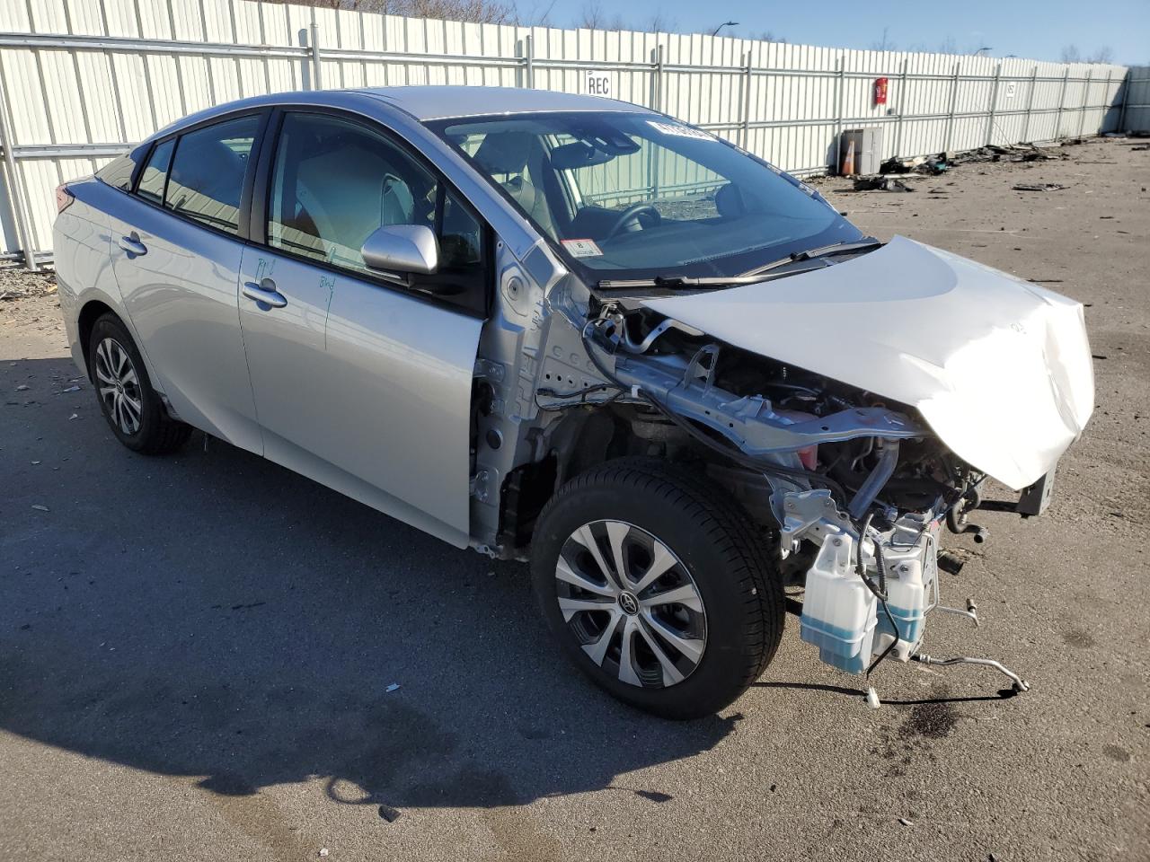 2022 TOYOTA PRIUS LE VIN:JTDL9MFU8N3031975