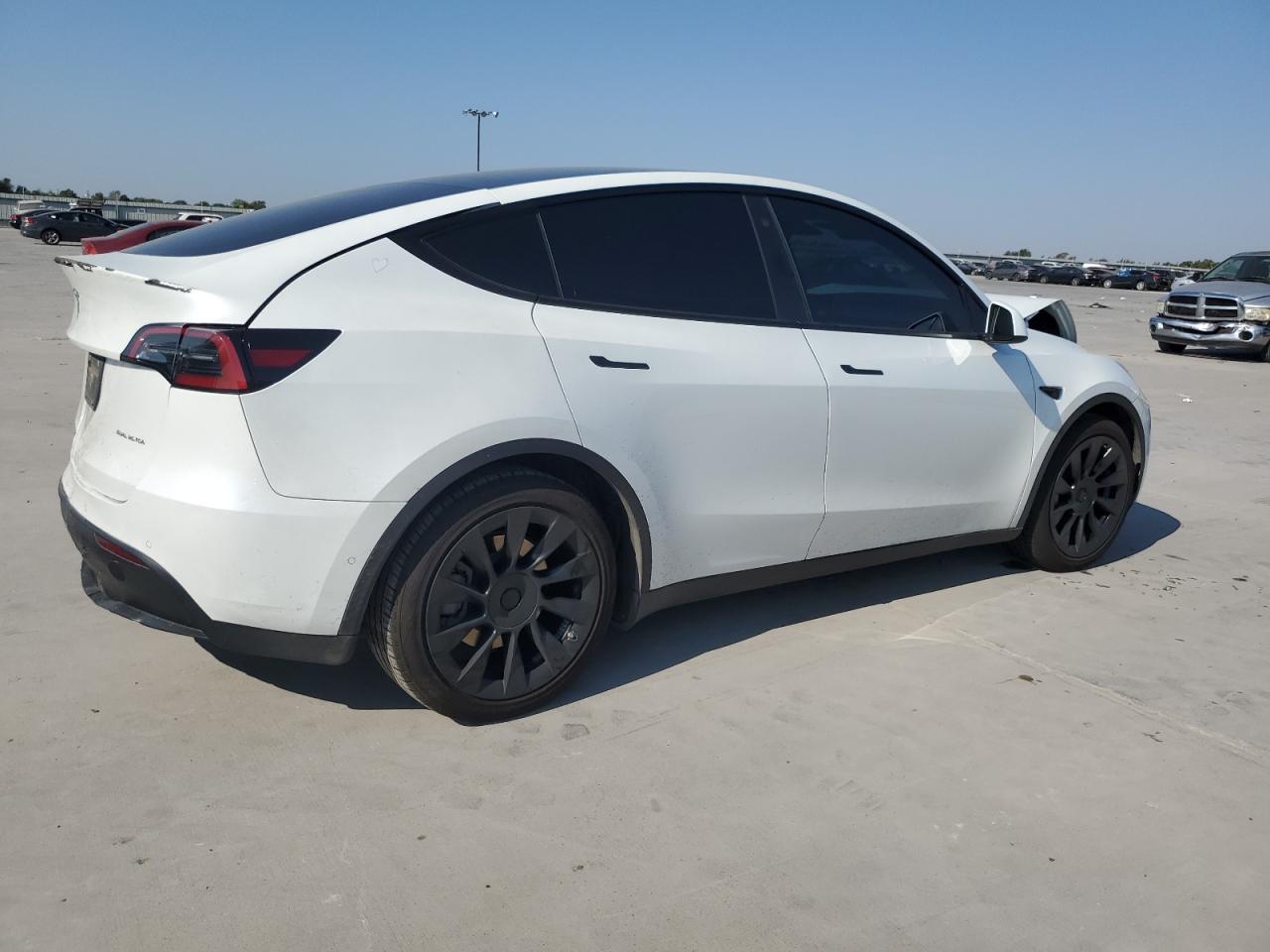 2022 TESLA MODEL Y  VIN:7SAYGAEE0NF361796