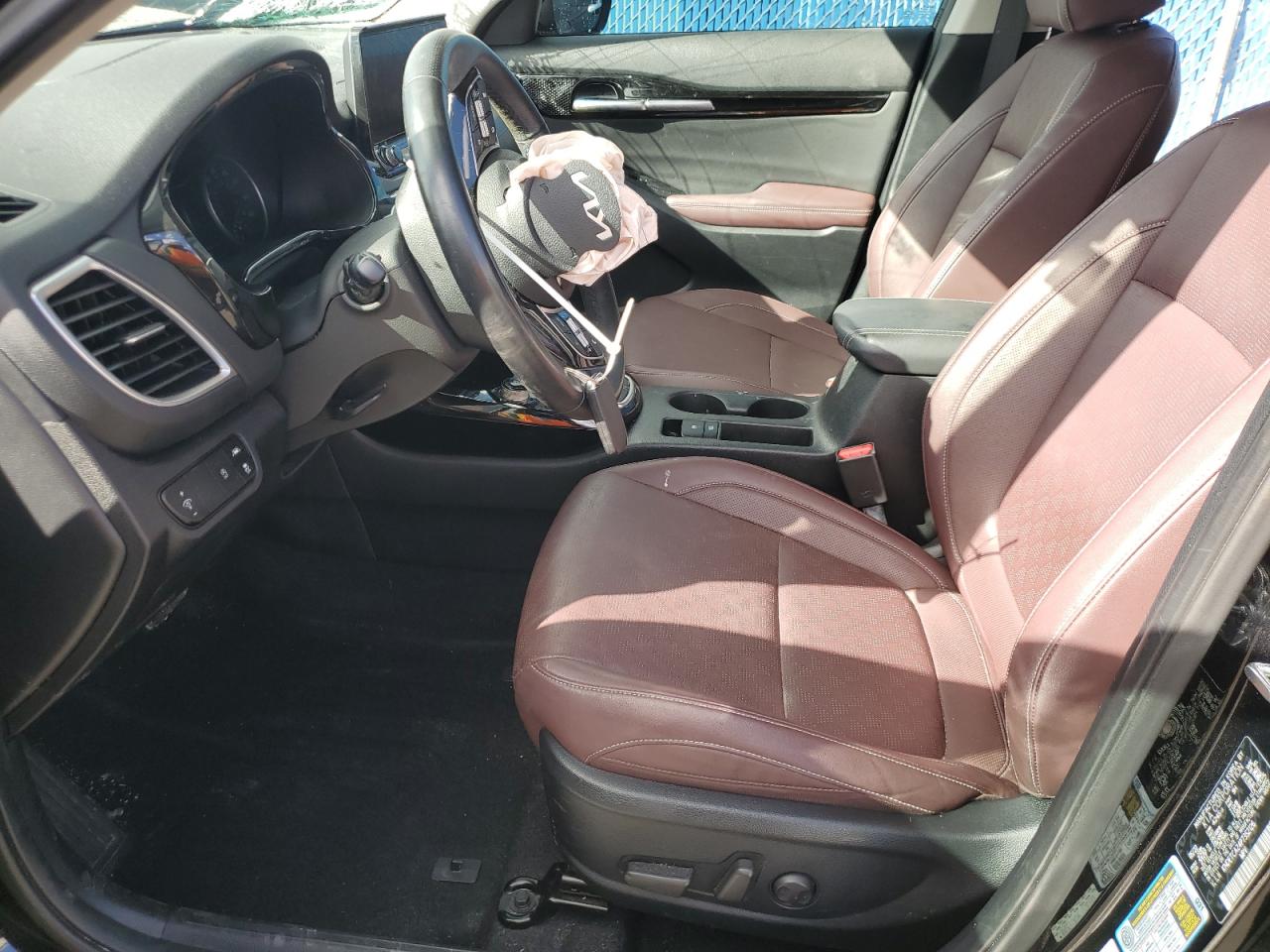 2023 KIA SELTOS SX VIN:KNDETCA24P7352126