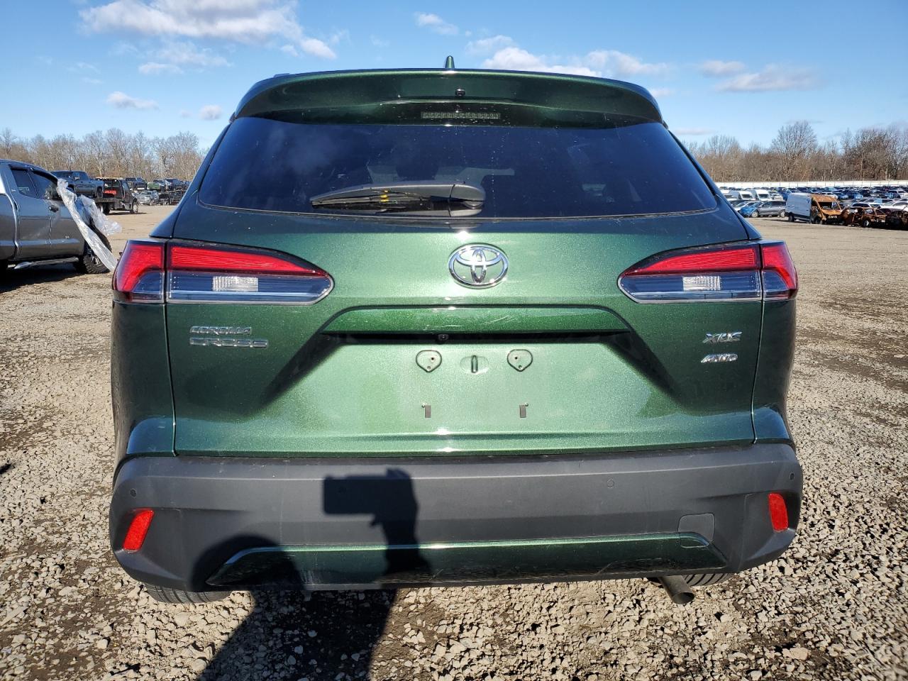 2024 TOYOTA COROLLA CROSS XLE VIN:7MUDAABG2RV080142