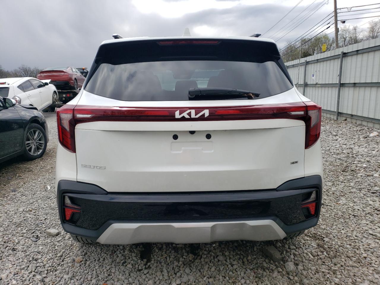 2024 KIA SELTOS EX VIN:KNDERCAA8R7526157