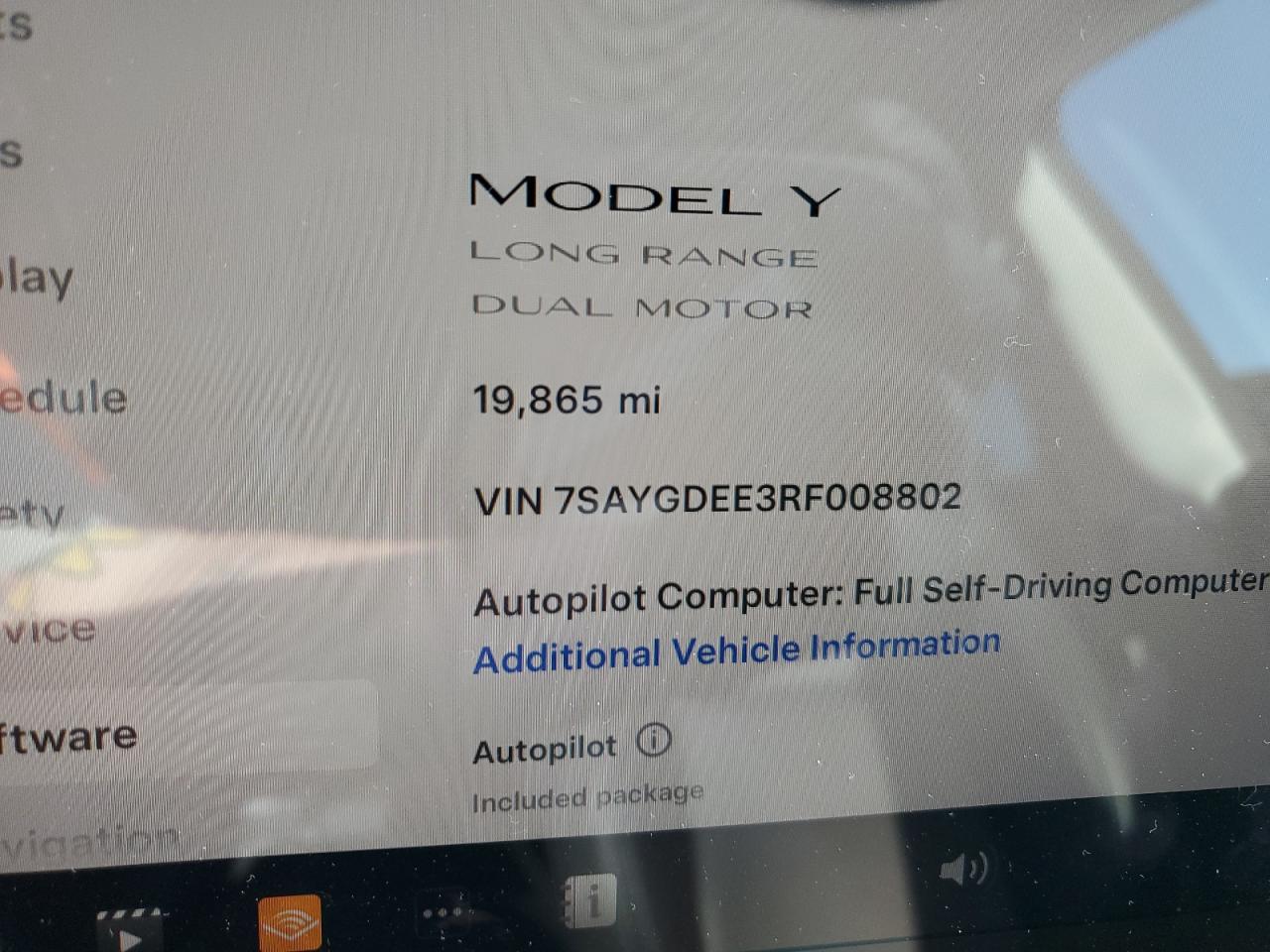 2024 TESLA MODEL Y  VIN:7SAYGDEE3RF008802